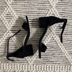 Steve Madden Women's Sandals in Black (6 WIDE)